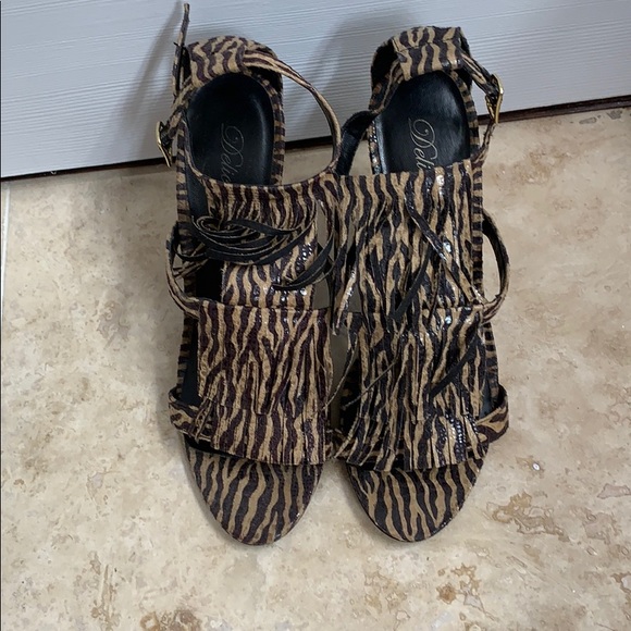 Hells - Picture 3 of 4